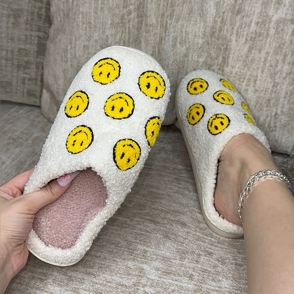 Yellow Smiley Face House Slippers sizes 6, 7, 8